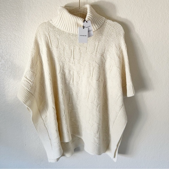 NEW Coach Signature Knit Poncho size S - Picture 9 of 10